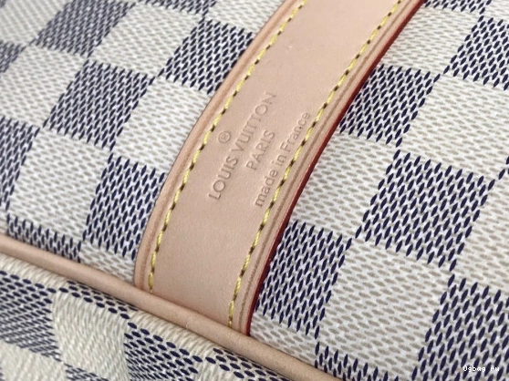 50 KEEPALL VUITTON BANDOULIÈRE LOUIS 0817